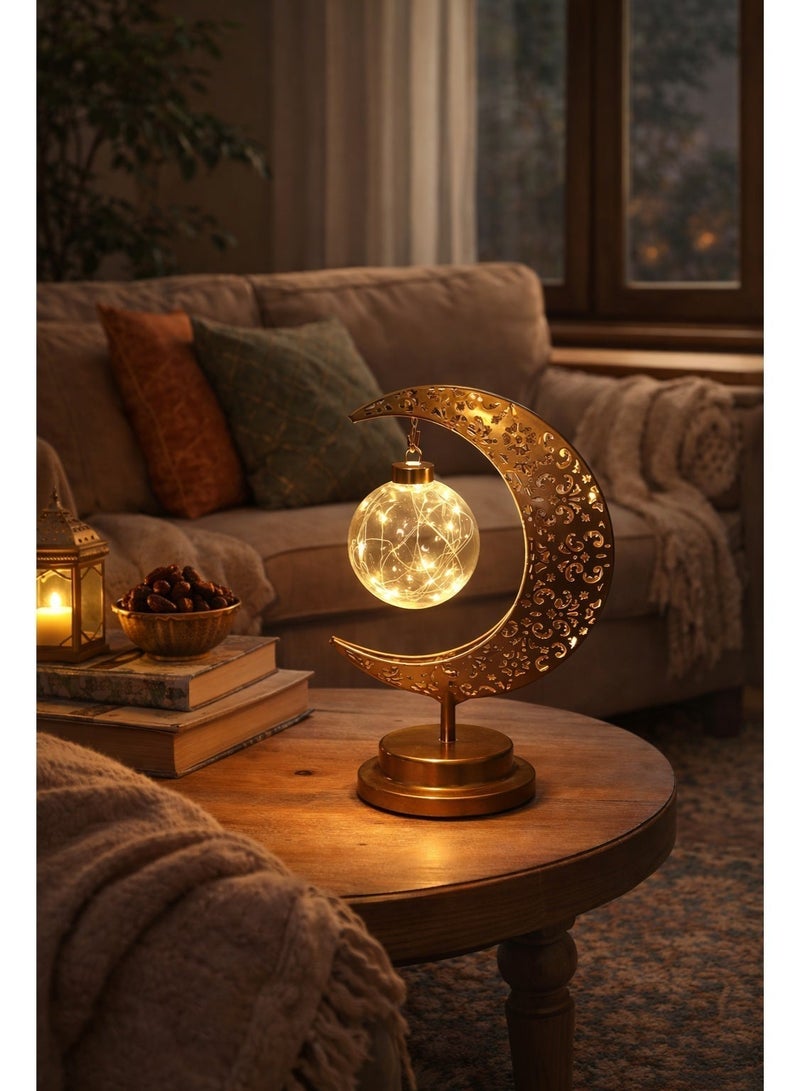 أولودينيز  مصباح هلال رمضان مجوف بإضاءة LED مع قاعدة كروية – مصباح طاولة ديكوري بطابع إسلامي، إضاءة بيضاء دافئة 3500 كلفن، مصنوع من سبائك الألمنيوم، يعمل بالبطارية. - Image 3